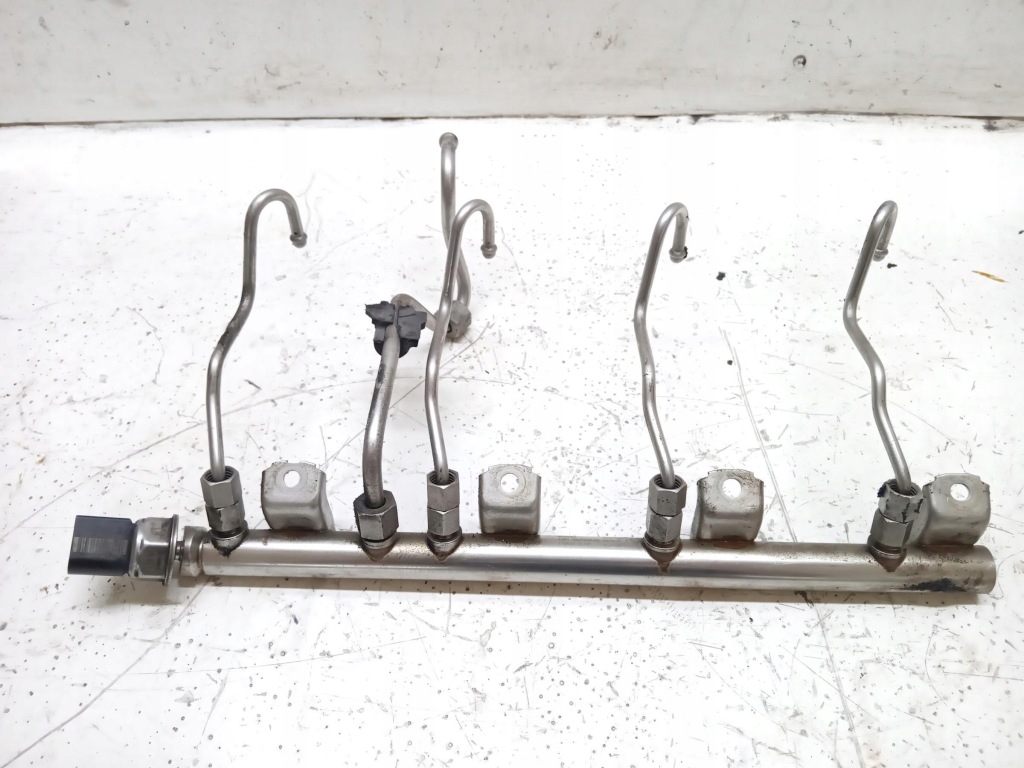 фото №1, Распределитель топлива bmw 7 2011 7547600