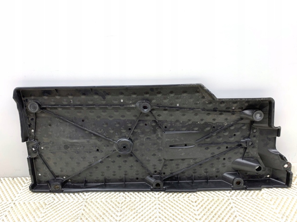 Накладка подвеска левая lexus lbx 58166-52080 Цена