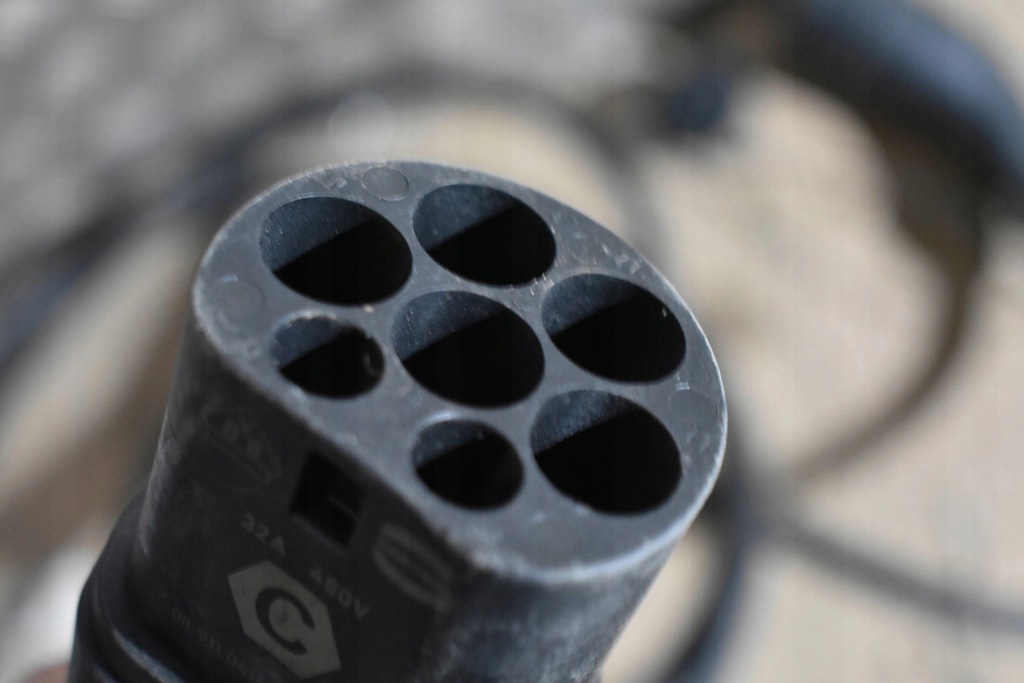 фото №6, Idealny шланг зарядки штекер porsche taycan 1