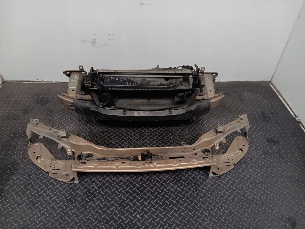 фото №1, Pas передний усилитель перед volvo s40 ii lift 1.6d