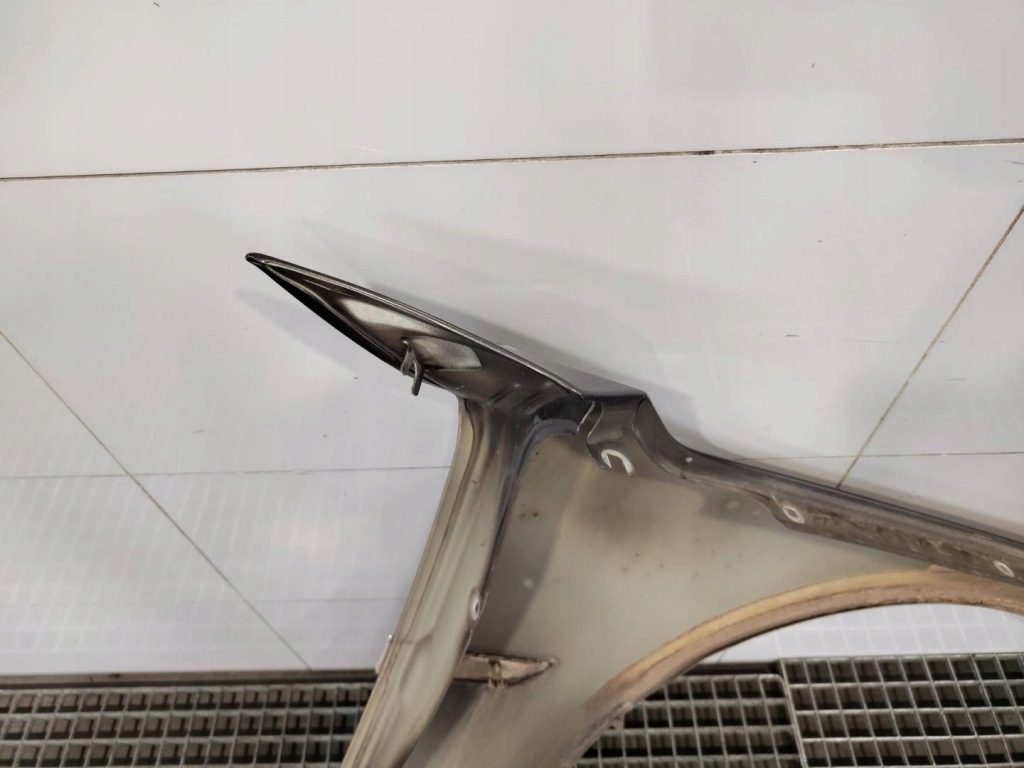 Крыло  левое  перед a17 bmw 7 f01 рестайлинг Киев