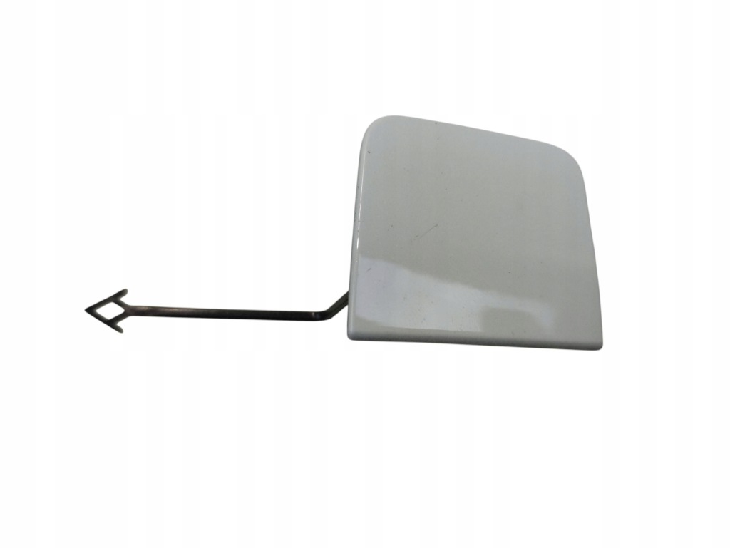 фото №1, Audi a5 s5 8w6 заглушка фаркоп бампера задняя 8w6807441c