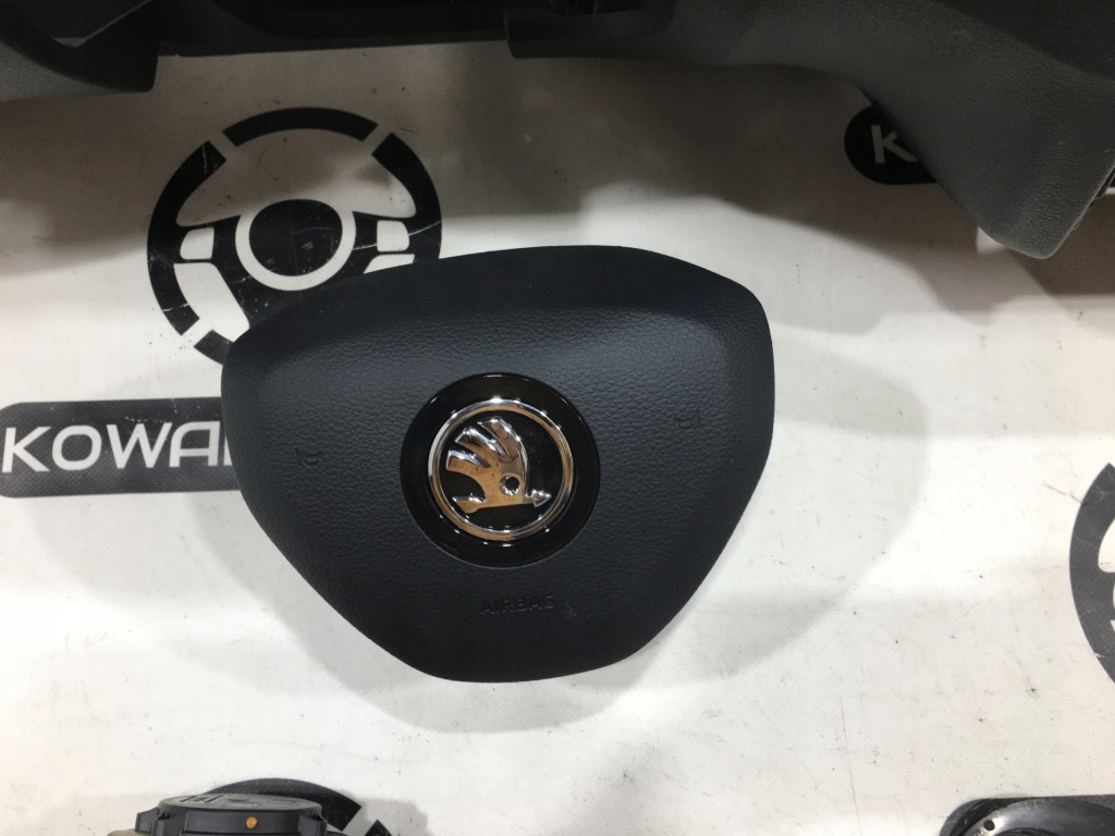 фото №9, Skoda fabia 3 iii 18-20 приборная панель панель  подушка безопасности подушки безопасности ремни oryg демонтаж