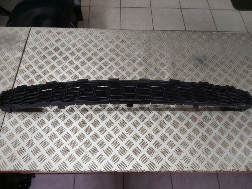 фото №1, Решітка бампера nissan leaf 2010r-