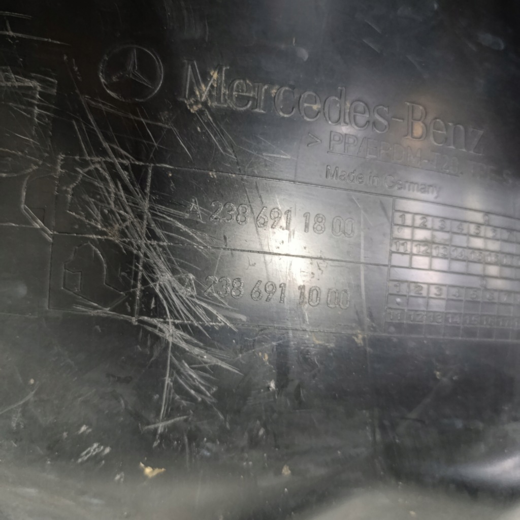 Подкрылок правый  перед mercedes e w213 w238 a2386911800 в Украине