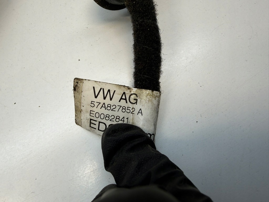 фото №5, Skoda karoq привод амортизатор электрический крышки багажника правый 57a827852a