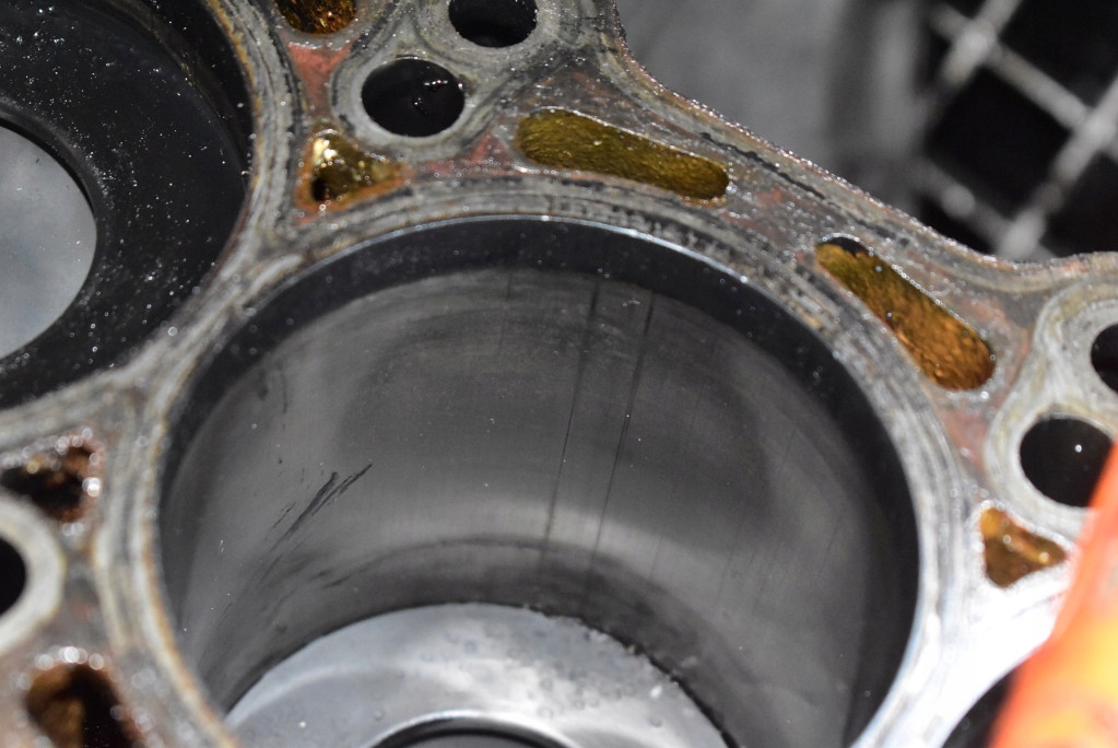 фото №8, Блок dół двигуна wał bmk 059103021aa audi a6 c6 3.0 tdi 225 km 04-08