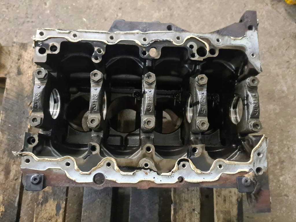 фото №7, Блок двигателя 2.0 tdi cba