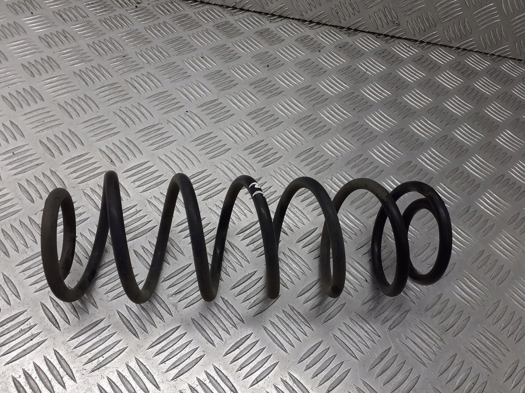 фото №1, Пружина правий задня ford fiesta mk6