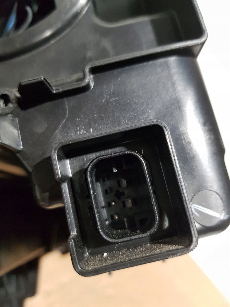 фото №10, Bmw x1 u11 2024 ліва сторона лампа передня