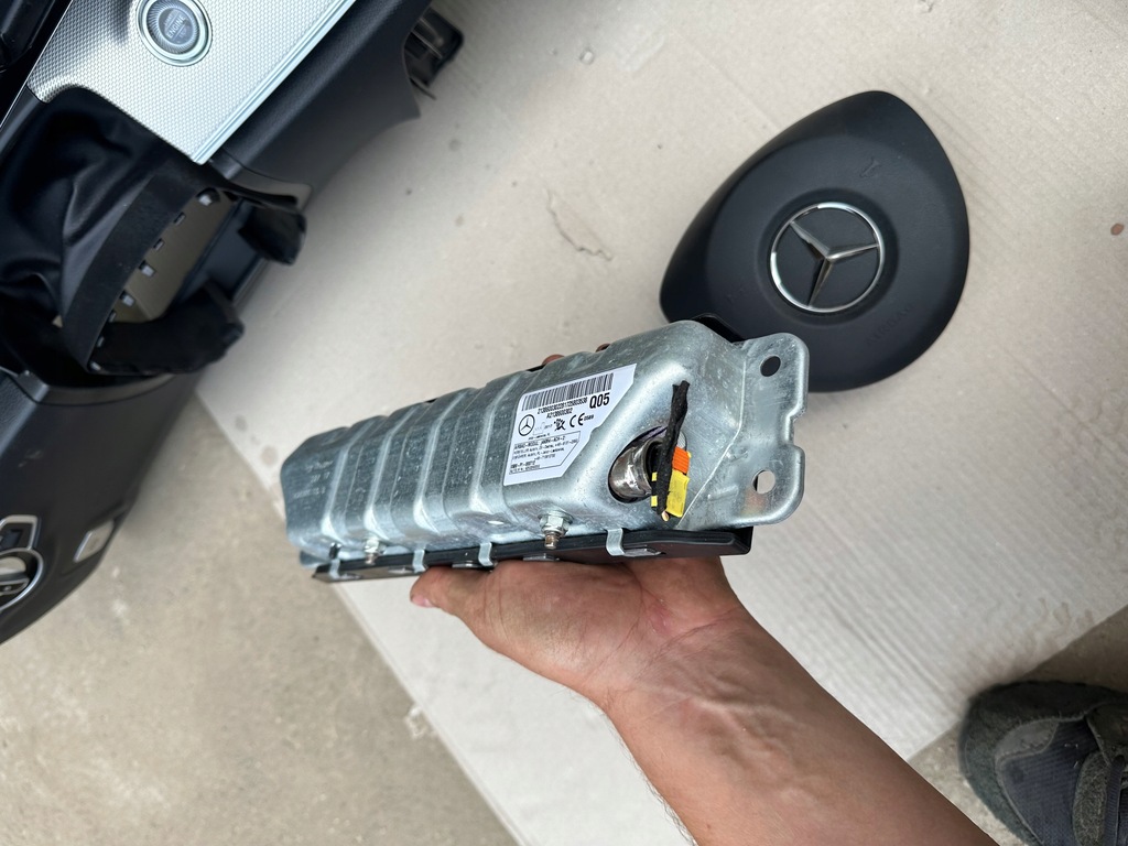 фото №7, Консоль подушка безопасности подушки безопасности pas mercedes w213 оригинал