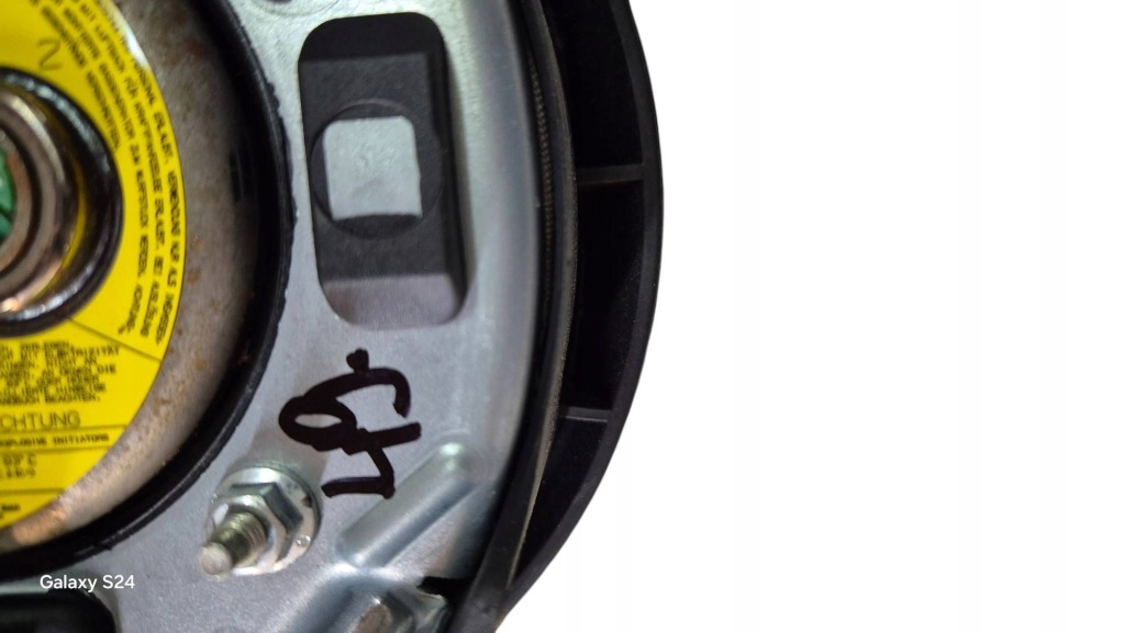 Подушка воздушная подушка безопасности водителя sport mpakiet разъёмы bmw e83 x3 хорошее состояние Недорого