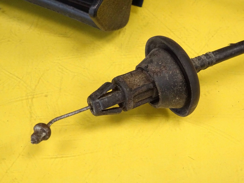 фото №6, Трос ручка открывания капот chrysler voyager 04717480ab nr375