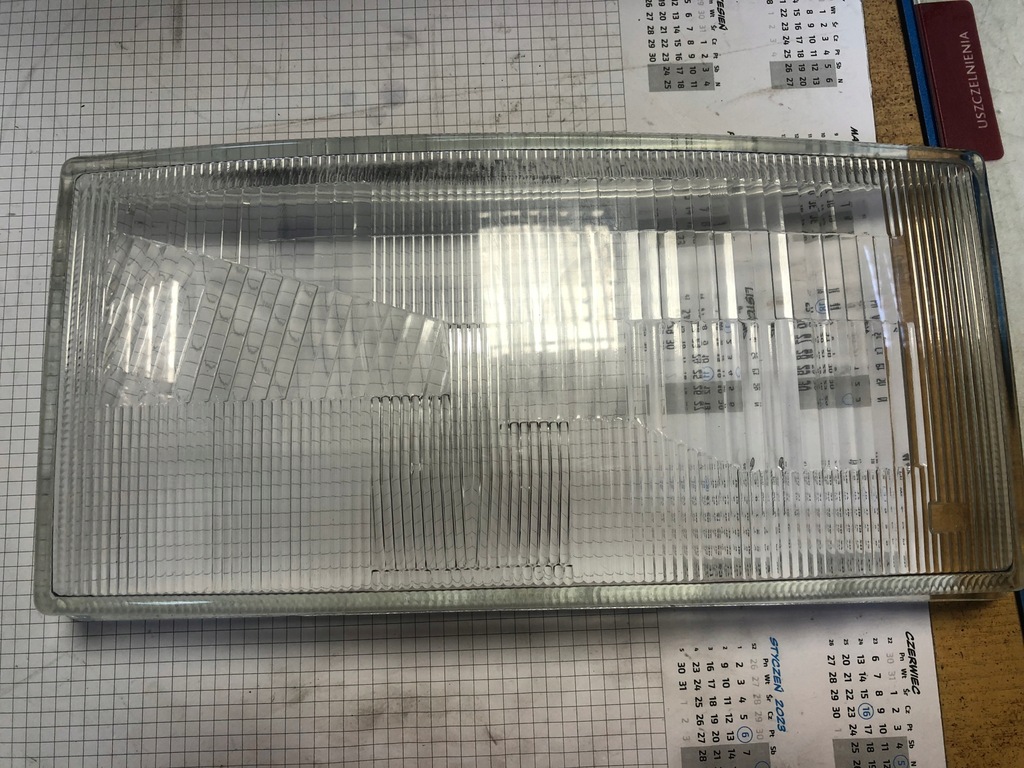 фото №1, Стекло фара iveco eurocargo 1991-2002 левая