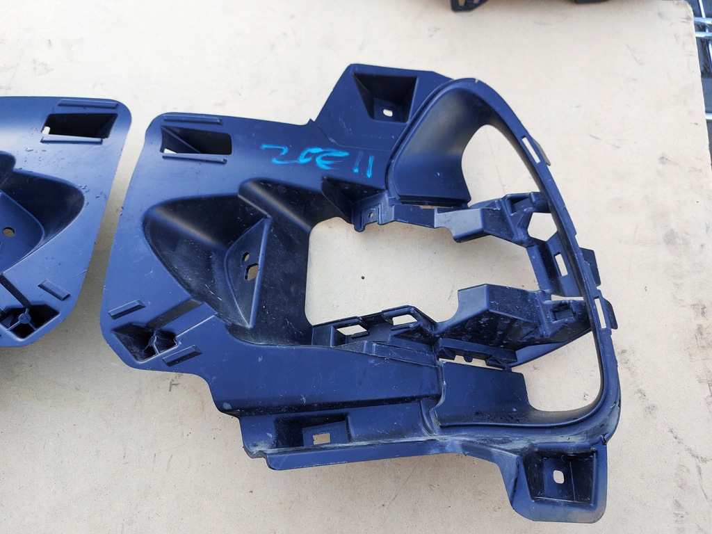 фото №4, Решітка рамка напрямна бампера rprzód renault zoe ii