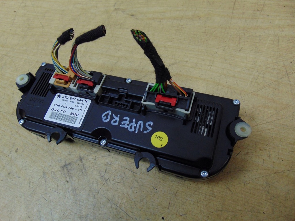 фото №8, Панель управление кондиционера skoda superb ii 3t0907044n europa