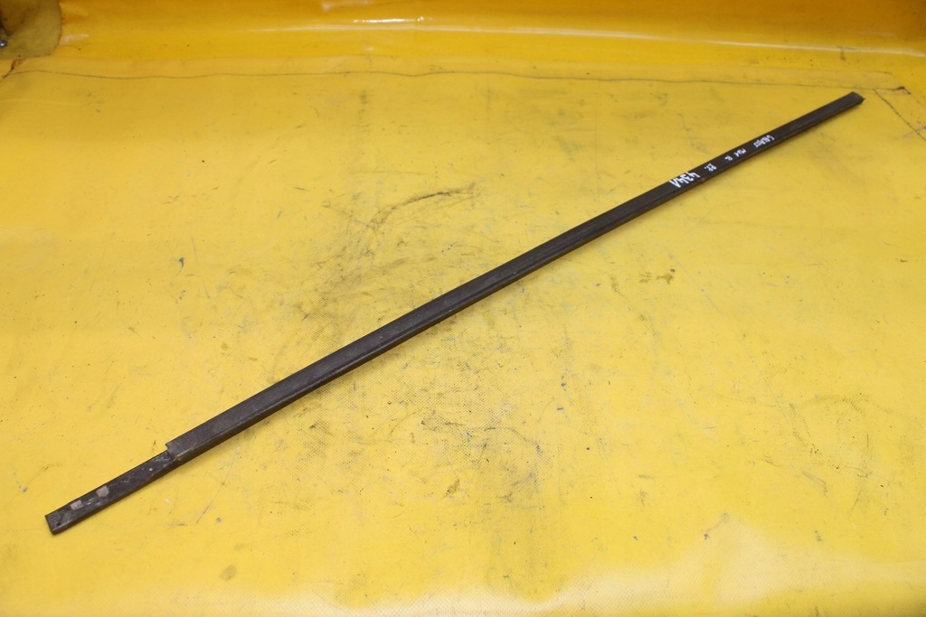 фото №6, Молдинг ущільнювач правий перед galaxy mk1 fl