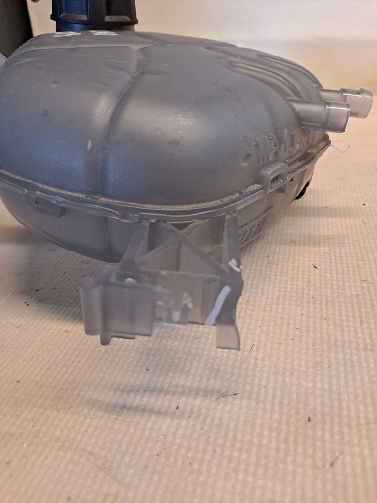 фото №8, Бачок расширительный volvo xc40 2.0 31686047