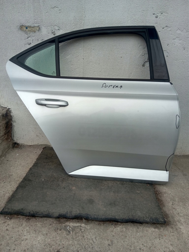 фото №1, Skoda superb iii liftback дверь правое задние