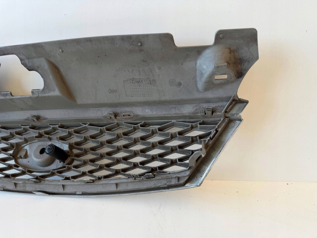 Ford mondeo mk3 рестайлінг  решітка радіатора решітка  6s71-8a100-ba оригінал Оригінал