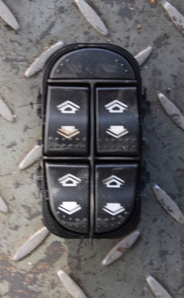 фото №1, Панель управление стекла ford focus mk1