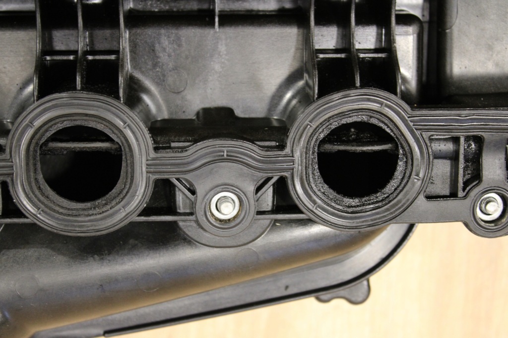 фото №7, Крышка клапанов правая jaguar xf x250 2.7 v6 207 km