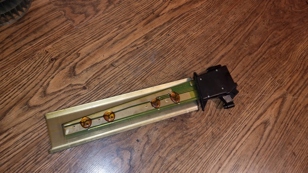 Купить Резистор резистор miecz bmw e31 840 850