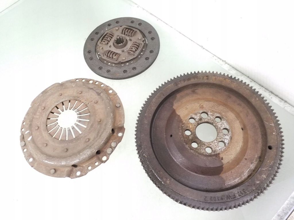 фото №1, 1995 bmw 3 e36 комплект зчеплення 21211223486