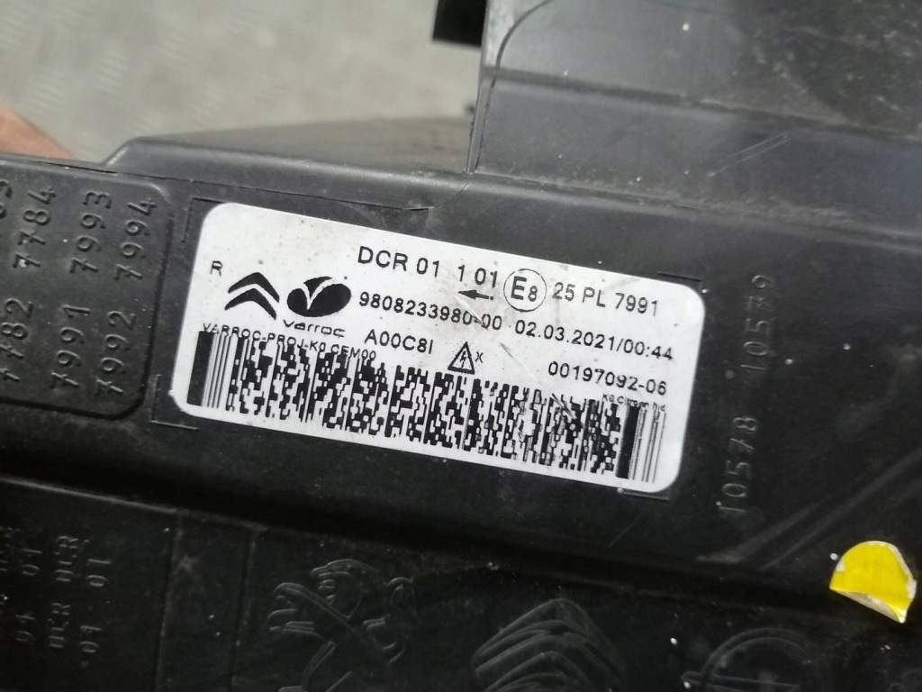 Rr citroen jumpy 3 3 spacetour правый  фара перед передняя led 9808233980 Киев