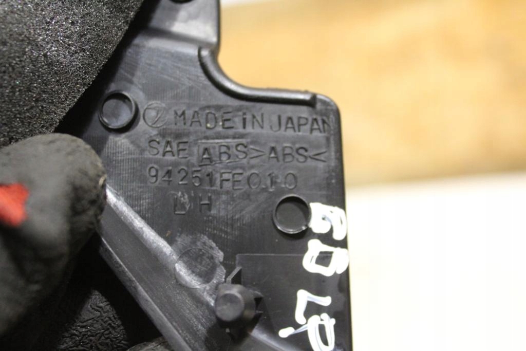 фото №7, Треугольник защита зеркало lewego правого дверь subaru impreza ii gd 05-07 942