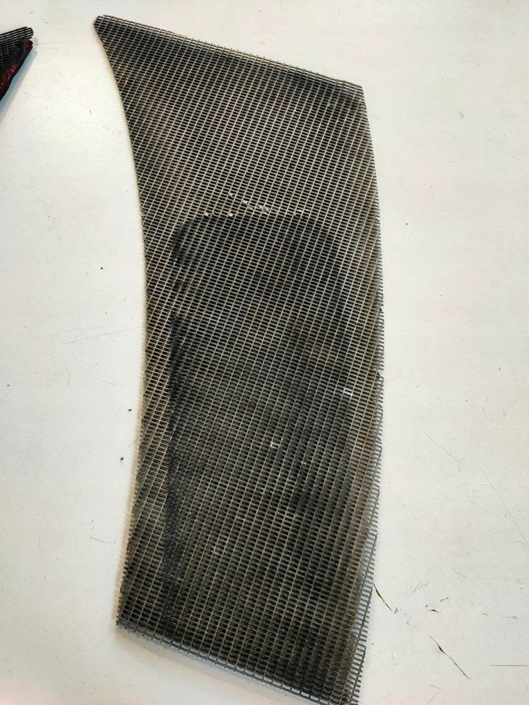 Сетка do решётки впуск воздуха w podszybiu mercedes 107 в Украине