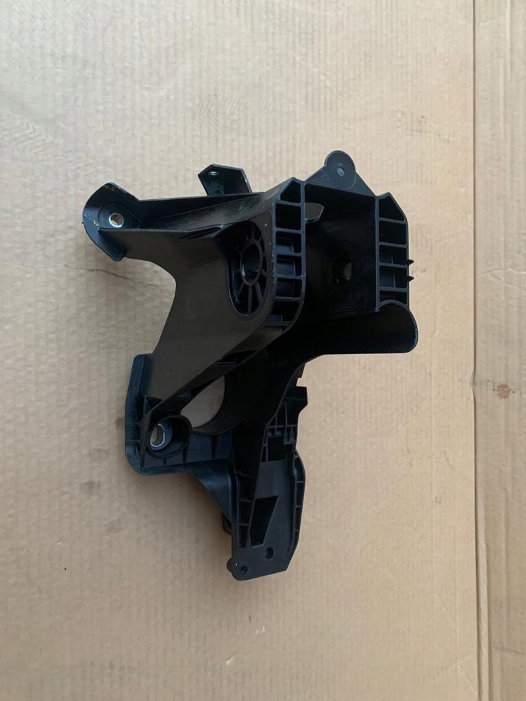 фото №1, Основание педали тормоза vw t-roc