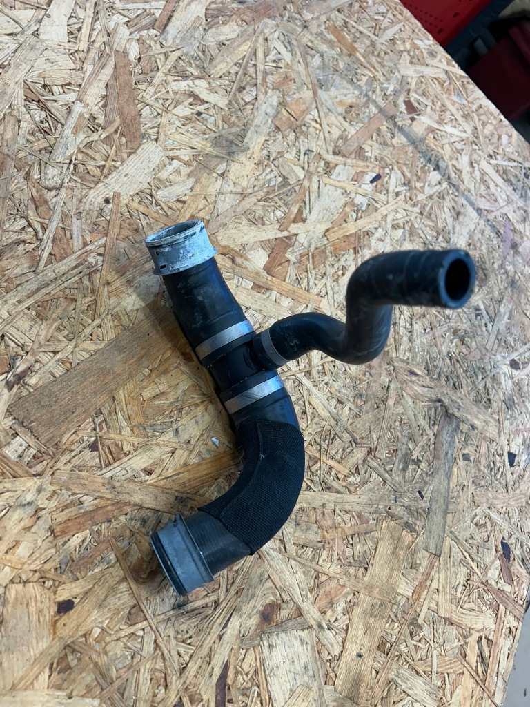 Купити Mercedes sl w231 231 труба шланг патрубок води a2315014382