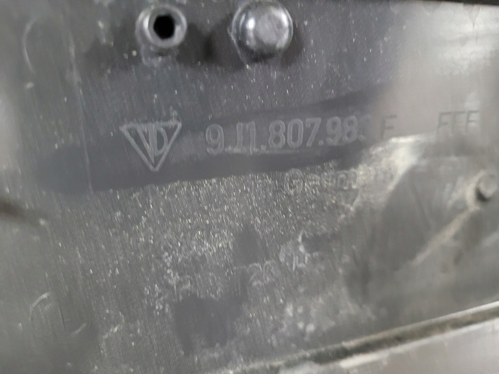 фото №11, Бампер задній задня porsche taycan 19- enzianblau