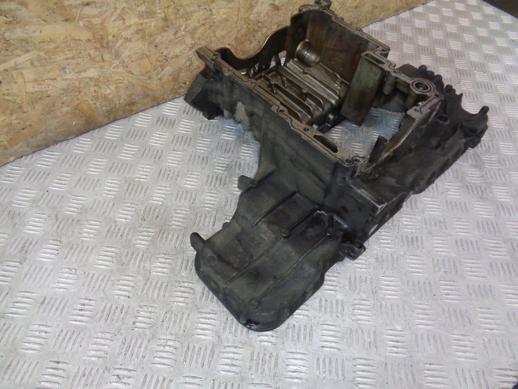 Піддон піддон масляна верхній audi a6 c6 2.7 3.0 tdi bmk bpp Оригінал