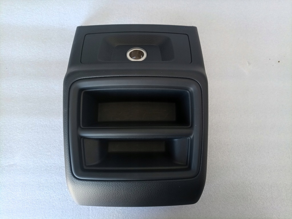 фото №1, Audi a4 b9 защита туннель задняя 8w0864376