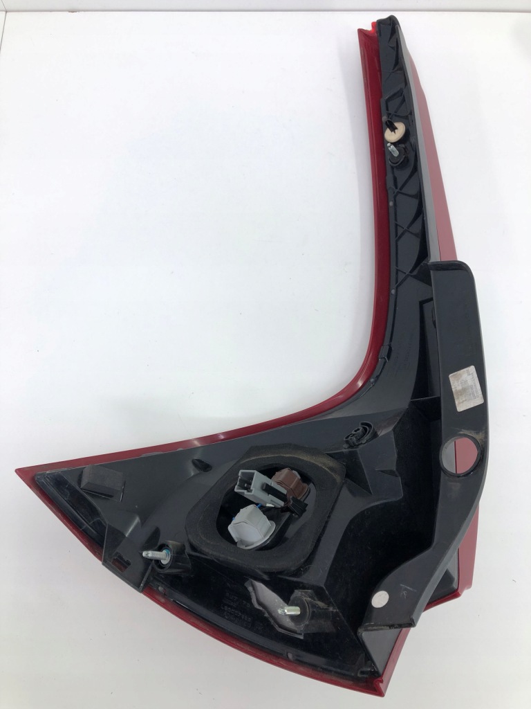 Volvo xc60 lci правый  фара задний led 31323035 Доставка