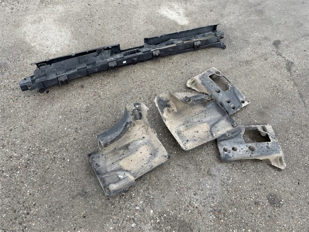 Купити Бампер задня кронштейн кронштейн балка підсилювач renault master iii 3 фургон 10-19