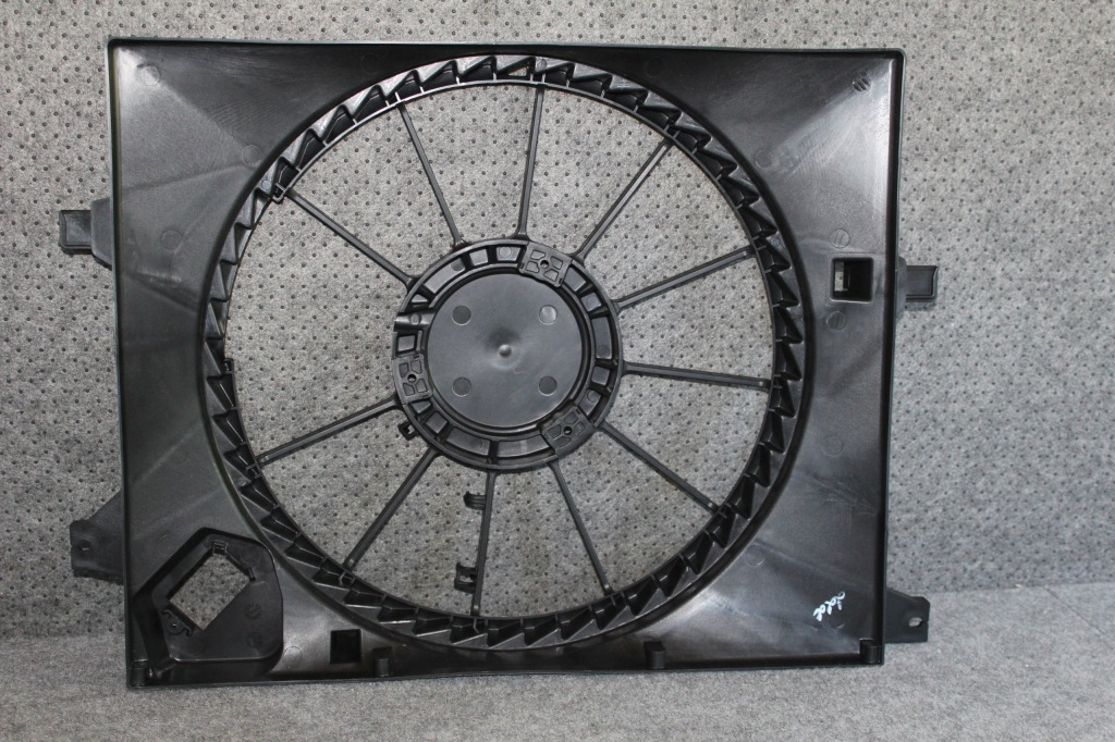 фото №1, Корпус вентилятора hyundai ix 20 1,4 1,6 бензин 2010-2019 r