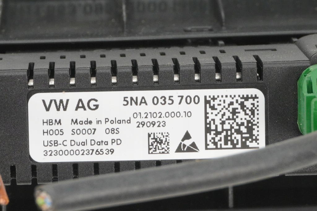 фото №6, Роз'єм port usb vw golf viii 5na035700