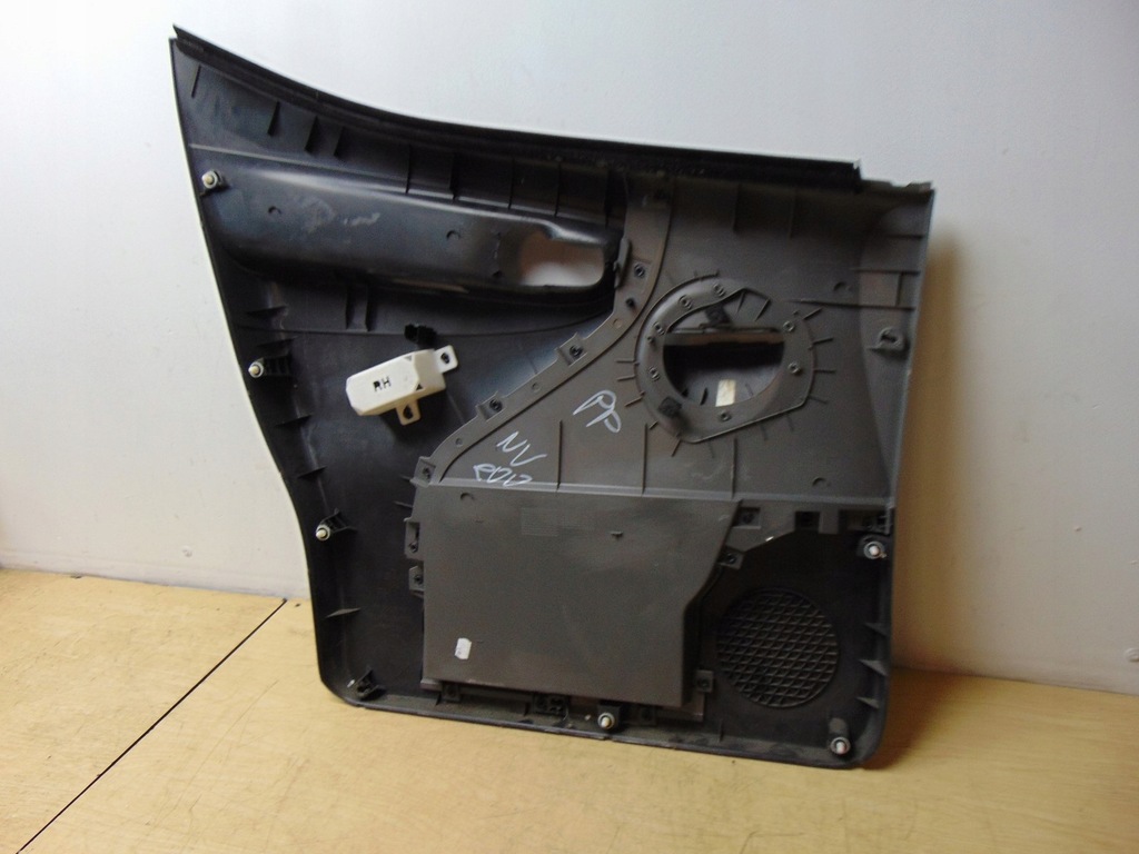 фото №13, Обивка обшивка дверь правый перед nissan nv200 eu
