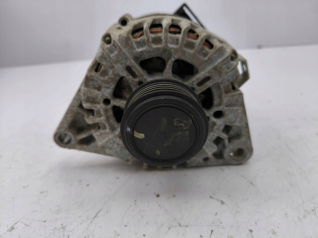 фото №7, Hyundai i30 2013 генератор