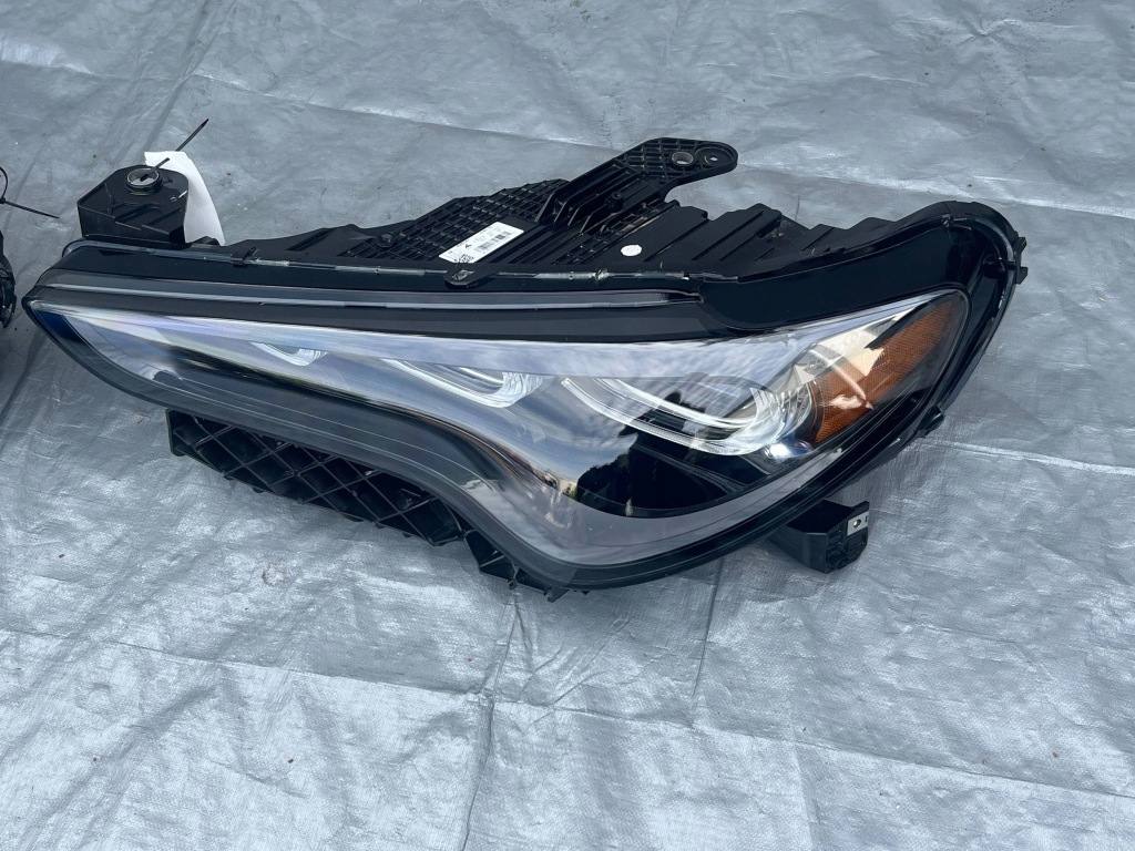 Alfa romeo stelvio фара фонари передние full led рестайлинг  2022- америка левая правая Киев