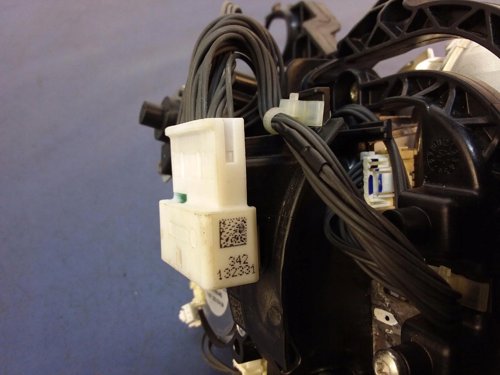 фото №8, Bmw x5 f15 вентилятор фара blom2325d-a27