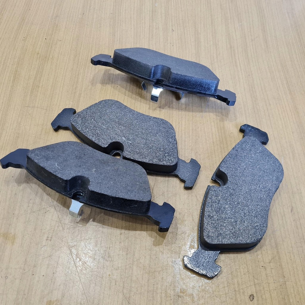 фото №6, Volvo 850 c70 v70 s70 2.0 2.4 гальмівні колодки гальмівні перед комплект ferodo fdb1285