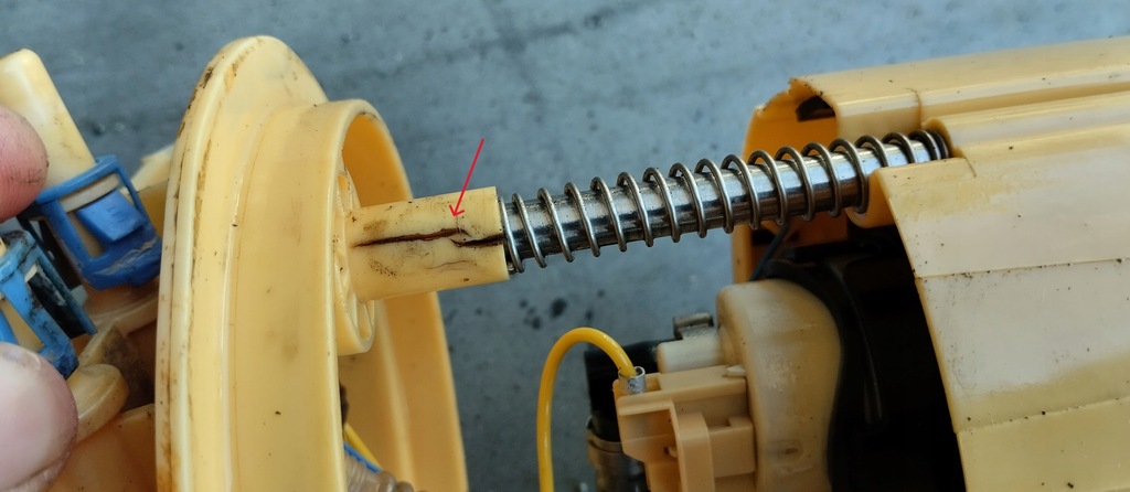 фото №5, Насос пального поплавок jeep wrangler jk 2.8 cdr дизель 52126005ab