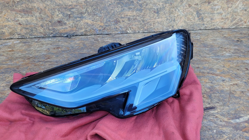фото №1, Audi a3 s3 rs3 8y0941011 led лампа