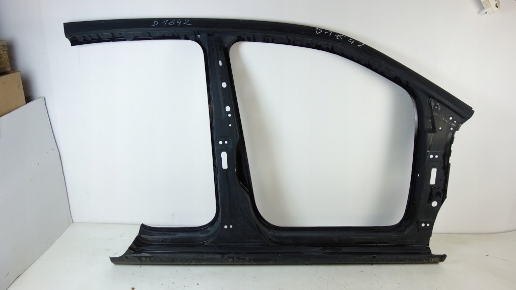 фото №1, Порог правый перед vw up citigo mii