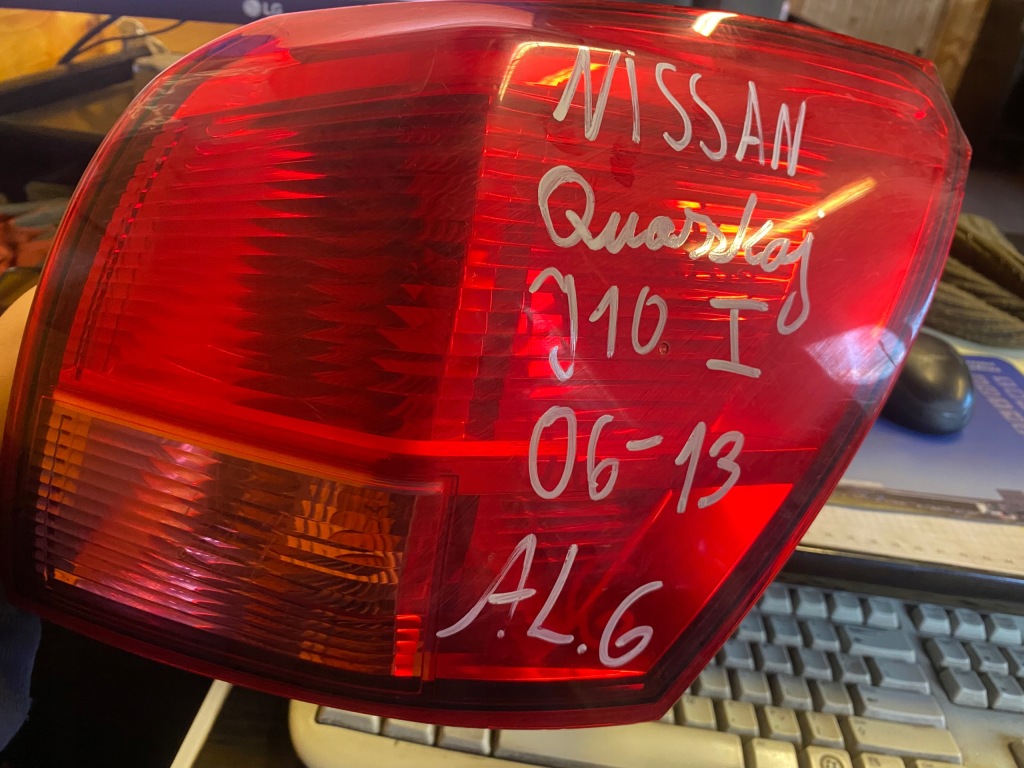 фото №1, Nissan qashqai i - лампа - правый задняя - 89070312