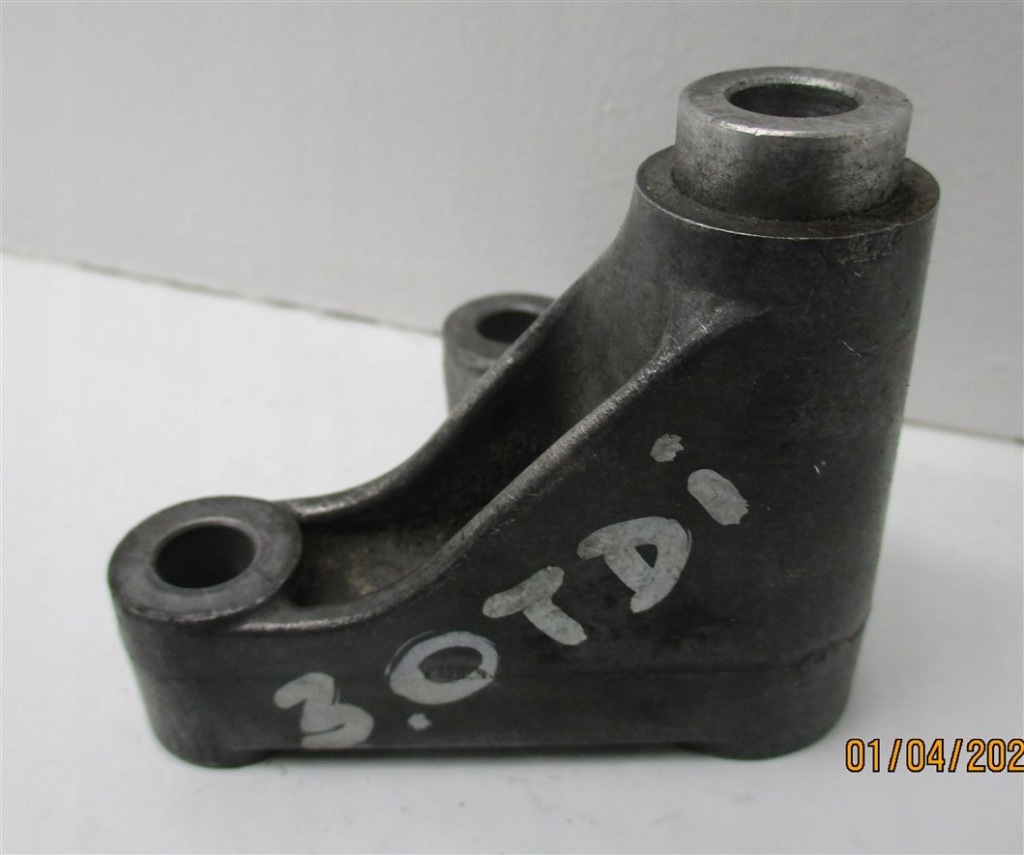 Кронштейн кронштейн ролики audi q7 3.0 tdi 059145174c Доставка